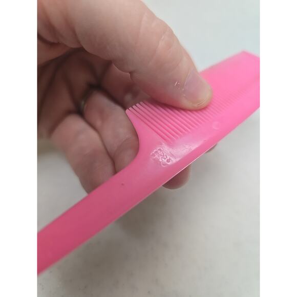 Vintage Plastic Pink Lightweight Sectioning Professional Hair Styling Tail Comb - Picture 2 of 4